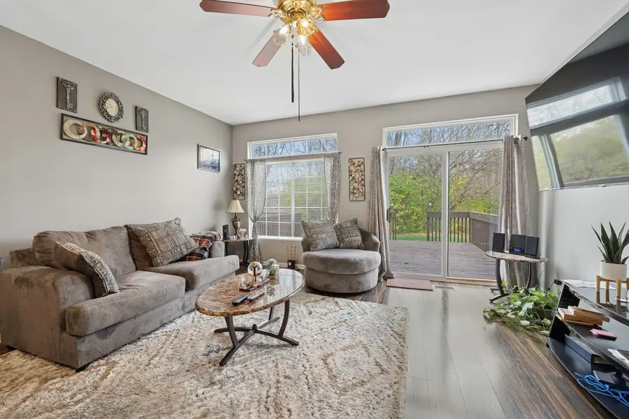 8304 Sierra Woods Lane, Carpentersville, IL 60110 - Image #2