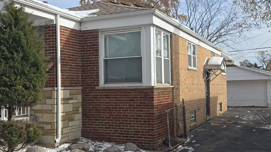 12811 S Elizabeth Street, Calumet Park, IL 60827 - Image #3