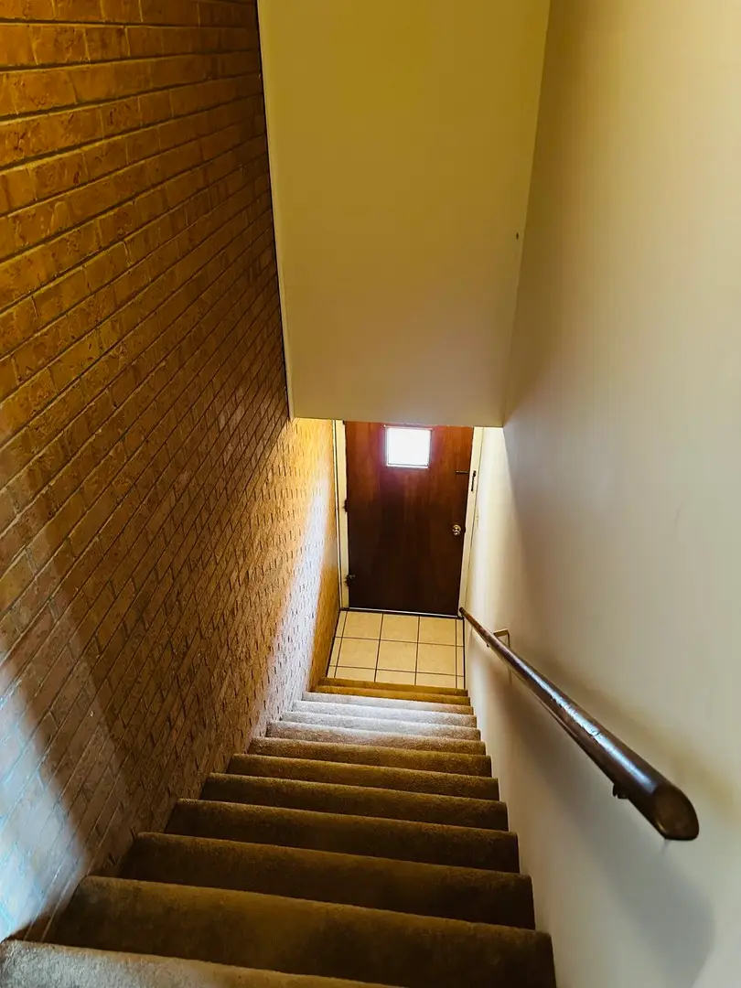 2204 E Lincoln Street #13, Bloomington, IL 61701 - Image #2