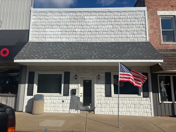 320 N Main Street, Roanoke, IL 61561