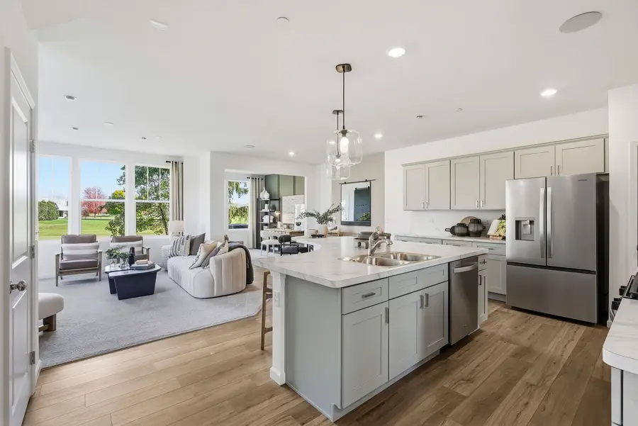 2021 Kensington Lane #03004, Hoffman Estates, IL 60169 - Image #3