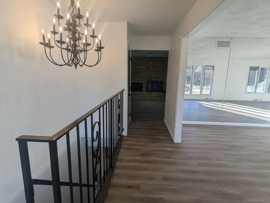 5822 Vineyard Lane, Rockford, IL 61114 - Image #2