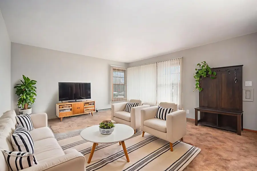 Address Withheld By Seller, Sycamore, IL 60178 - Image #3