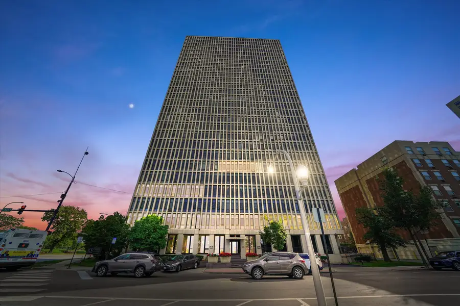 6700 S South Shore Drive #8A, Chicago, IL 60649 - Image #2