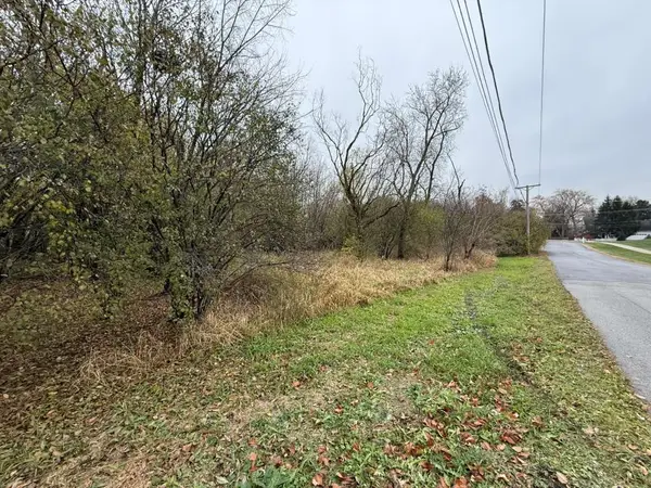 Address Withheld By Seller, Glen Ellyn, IL 60137