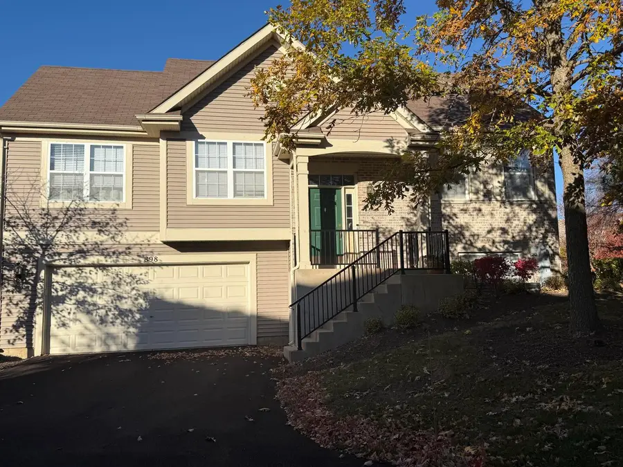 898 Emerald Drive, Pingree Grove, IL 60140 - Image #3