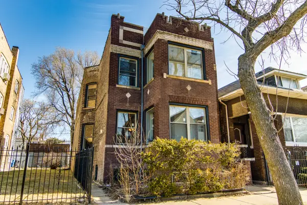 Address Withheld By Seller, Chicago, IL 60637