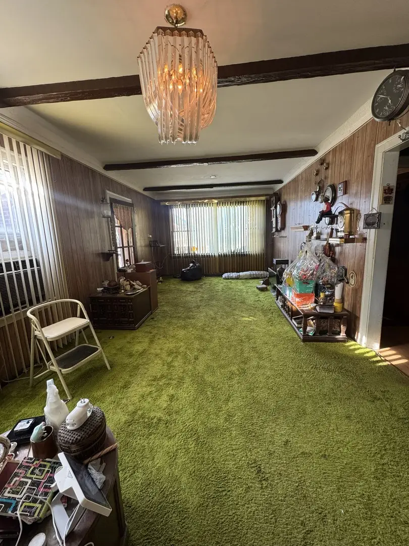 8239 S Ridgeland Avenue, Chicago, IL 60617 - Image #2