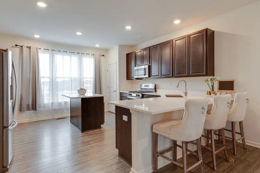 1017 Atterberg Road, South Elgin, IL 60177 - Image #2