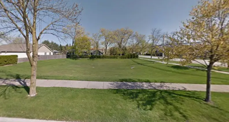 3800 Kiess Drive, Glenview, IL 60026 - Image #1