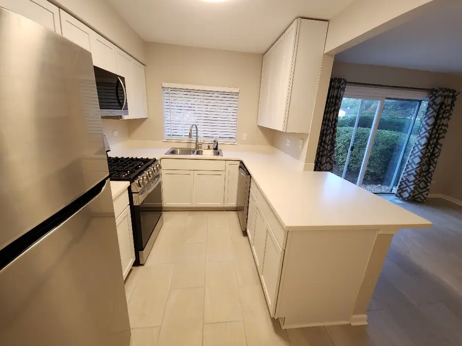 7 Marion Lane, Streamwood, IL 60107 - Image #3