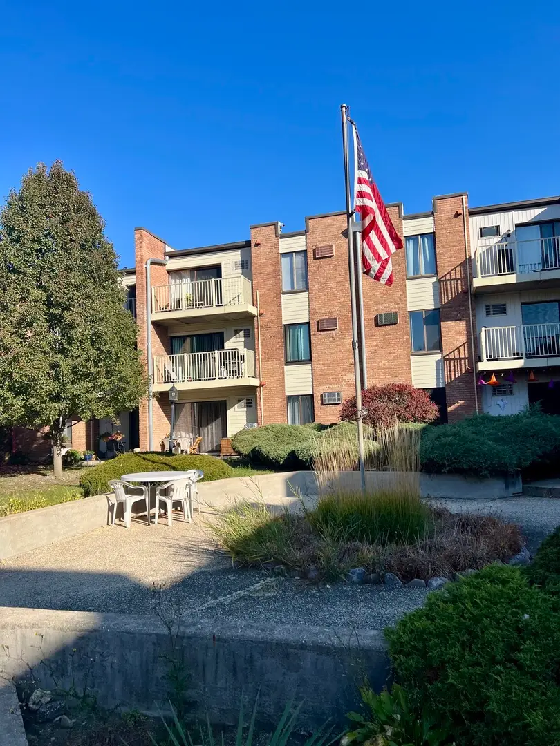 300 W Fullerton Avenue #218, Addison, IL 60101 - Image #3