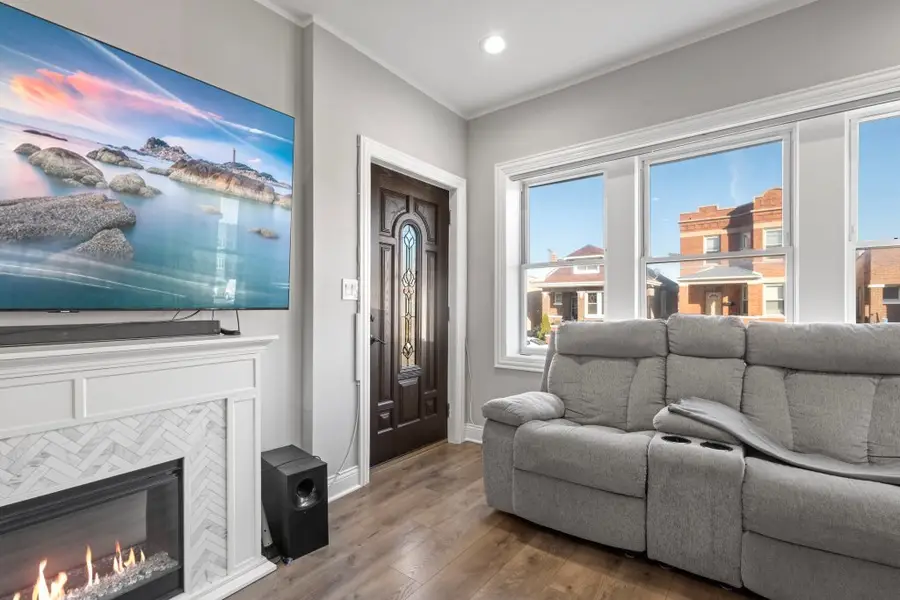 1832 S 55th Court, Cicero, IL 60804 - Image #3