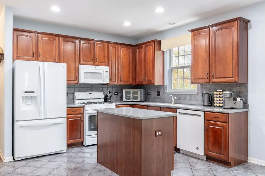 2566 Rourke Drive, Aurora, IL 60503 - Image #2