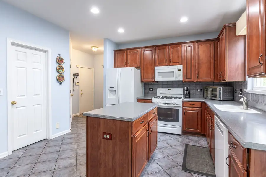 2566 Rourke Drive, Aurora, IL 60503 - Image #3