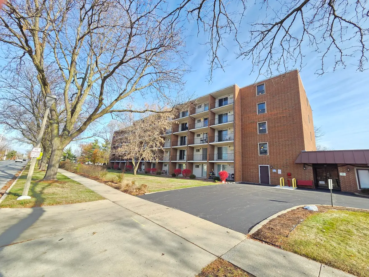 255 S West Avenue S #214, Elmhurst, IL 60126 - Image #1