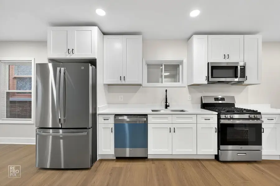 8420 S Carpenter Street, Chicago, IL 60620 - Image #2