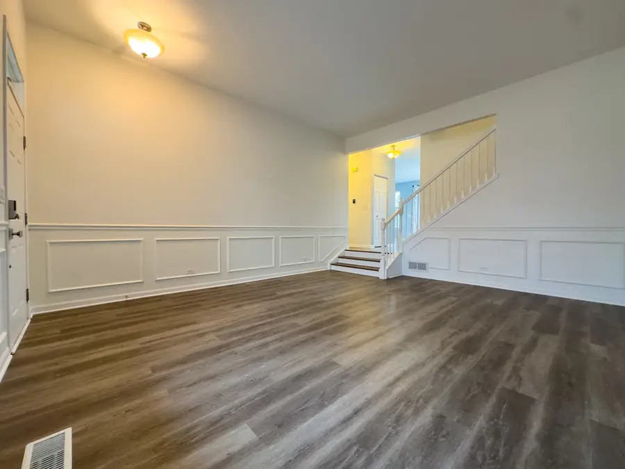 366 Copper Springs Lane, Elgin, IL 60124 - Image #3