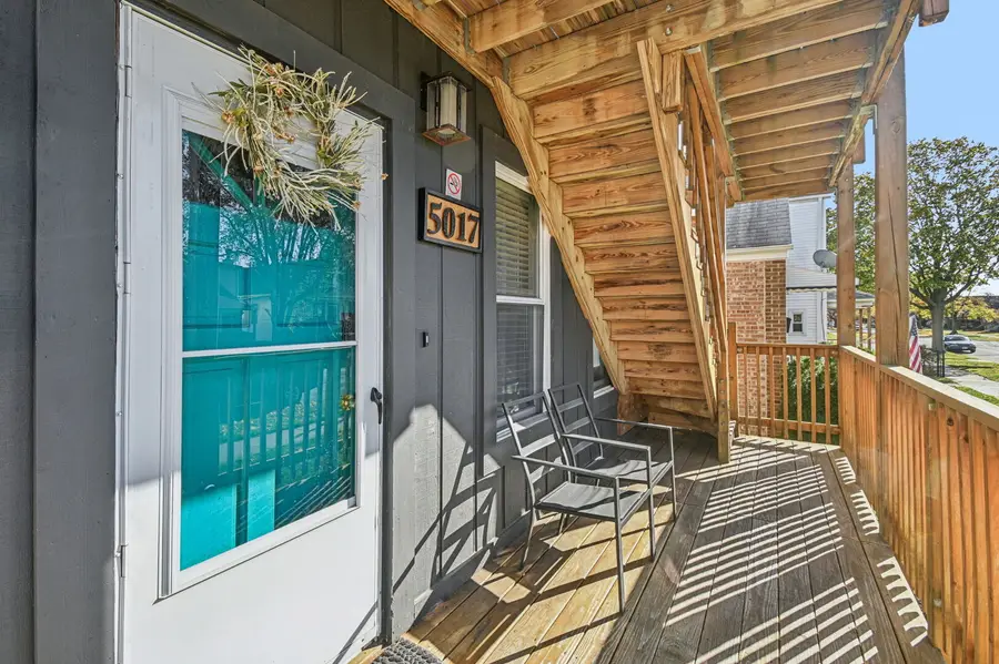 5017 N Meade Avenue, Chicago, IL 60630 - Image #2