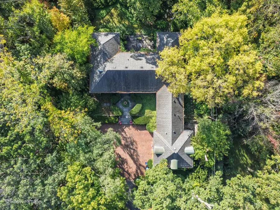 704 Bittersweet Lane, Hinsdale, IL 60521 - Image #3