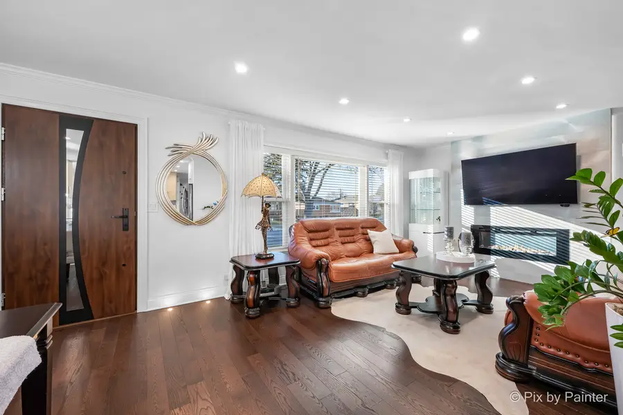 8627 N Merrill Street, Niles, IL 60714 - Image #3