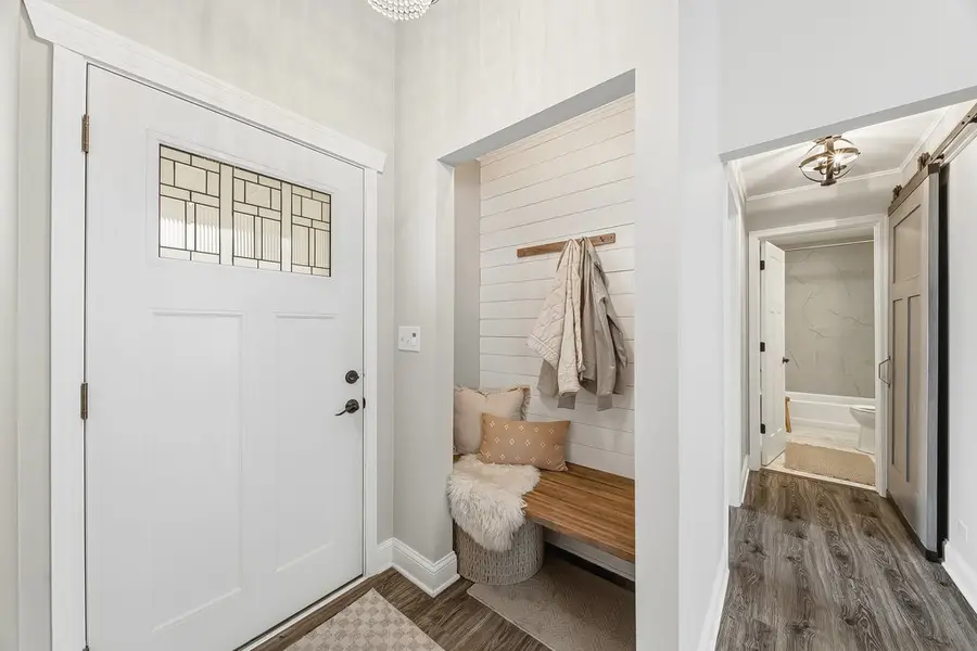 Address Withheld By Seller, Schaumburg, IL 60194 - Image #3