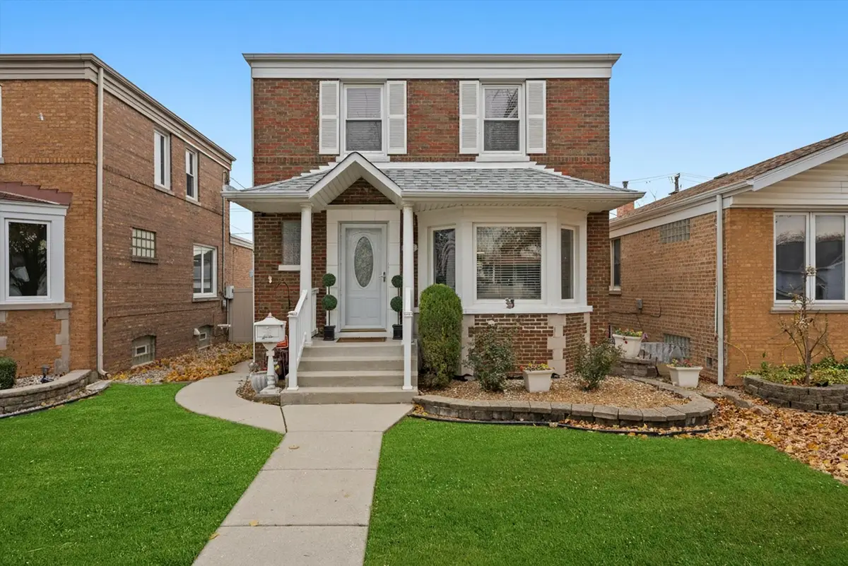 6123 S Meade Avenue, Chicago, IL 60638 - Image #1