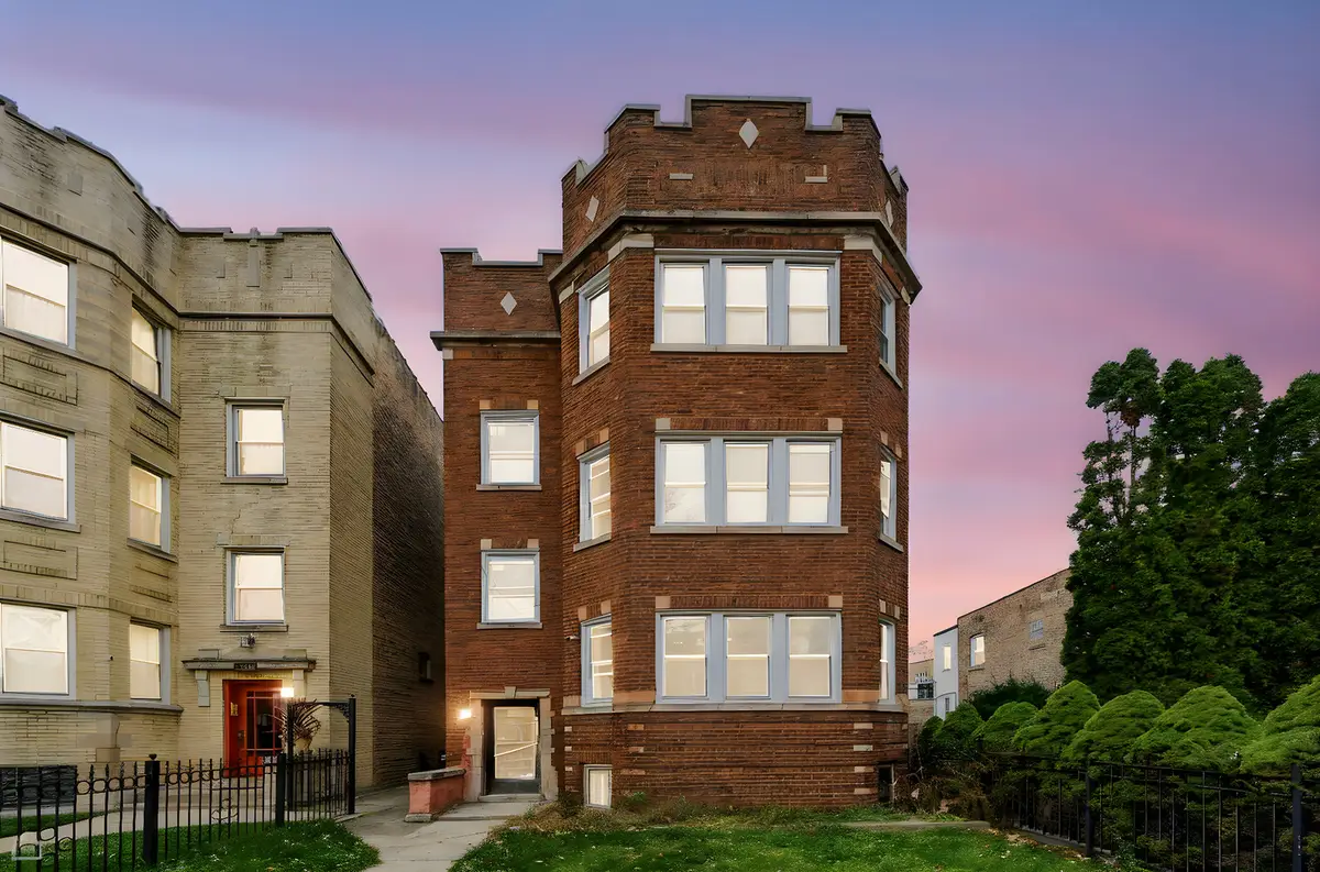7824 S Euclid Avenue, Chicago, IL 60649 - Image #1