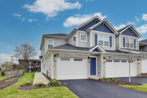 387 Masters Drive, Addison, IL 60101