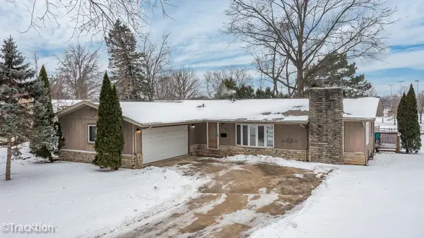 6724 Meadowcrest Drive, Downers Grove, IL 60516