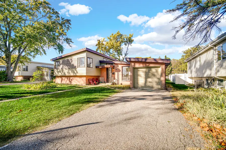 714 W Pleasant Street, Villa Park, IL 60181 - Image #3