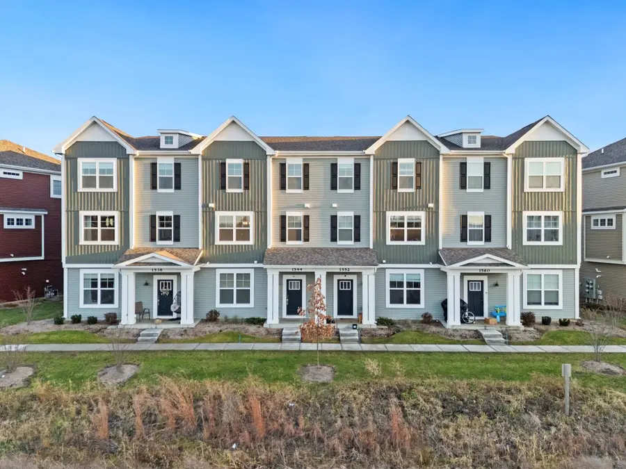 1544 Syracuse Drive, Grayslake, IL 60030 - Image #2