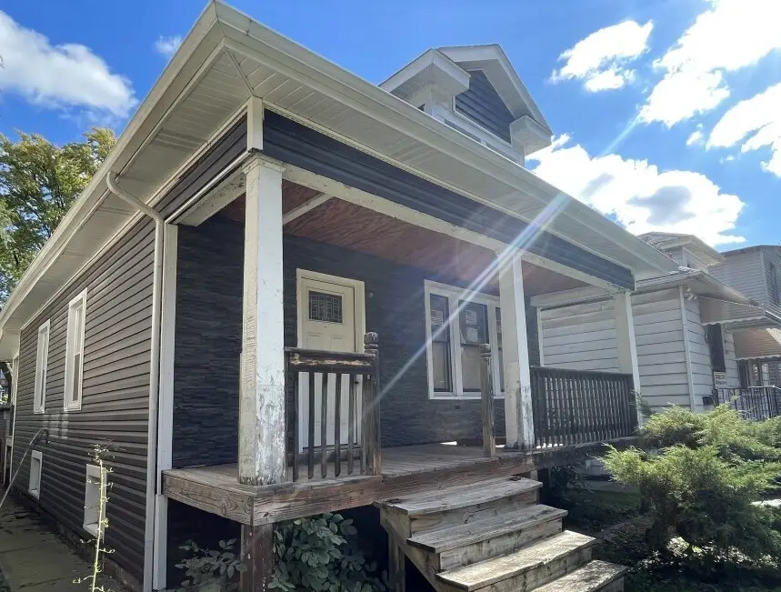 7821 S Oglesby Avenue, Chicago, IL 60649 - Image #3