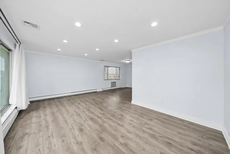 392 Greenbay Avenue, Calumet City, IL 60409 - Image #3