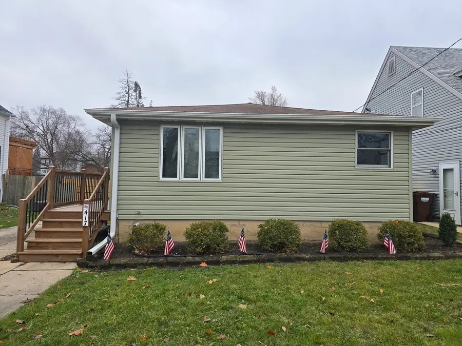 417 Stewart Avenue, Woodstock, IL 60098 - Image #2
