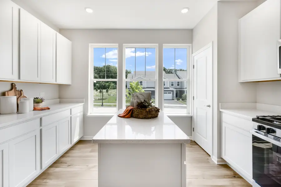 164 Berkshire Drive, Crystal Lake, IL 60014 - Image #2