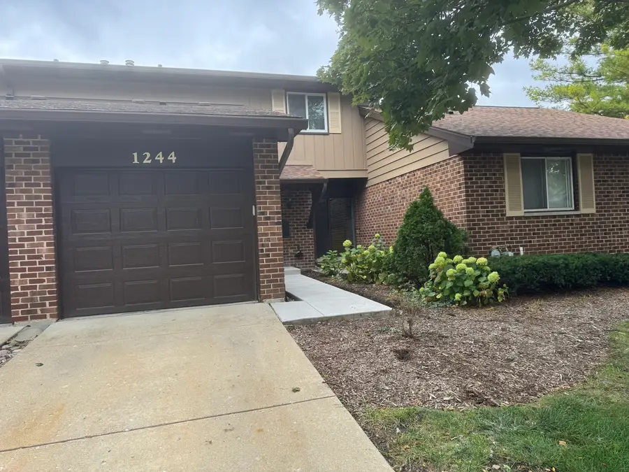 1244 Loughborough Court, Wheaton, IL 60189 - Image #2
