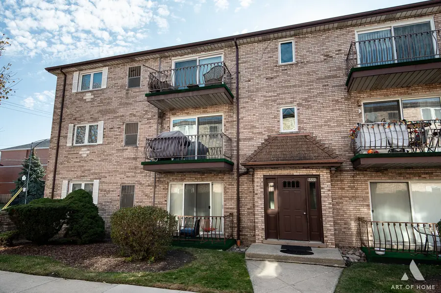 6444 S Narragansett Avenue #3W, Chicago, IL 60638 - Image #2
