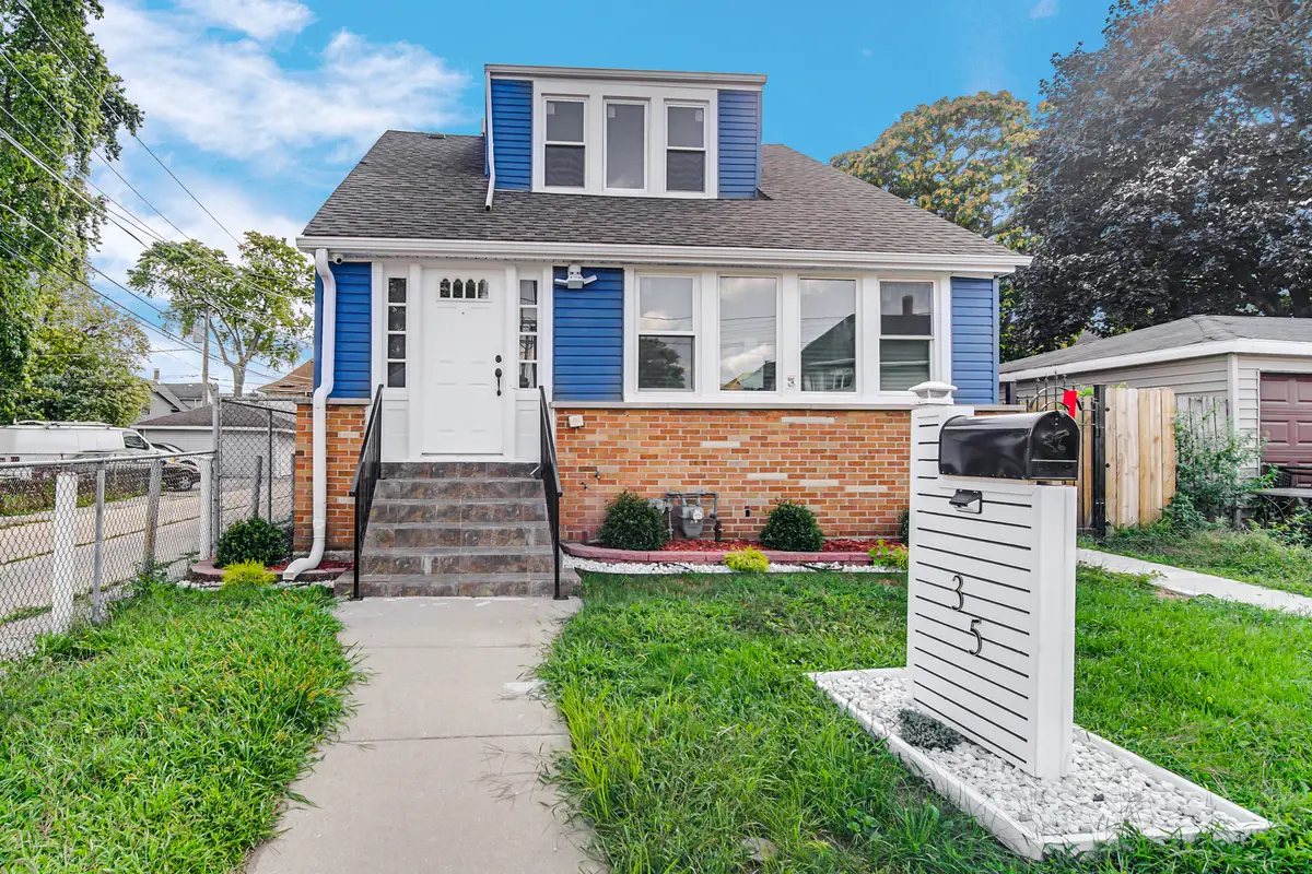 35 S 16th Avenue, Maywood, IL 60153 - Image #1