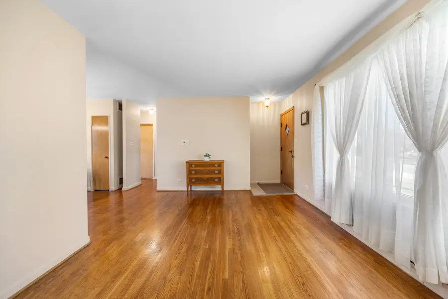 1624 Boeger Avenue, Westchester, IL 60154 - Image #2