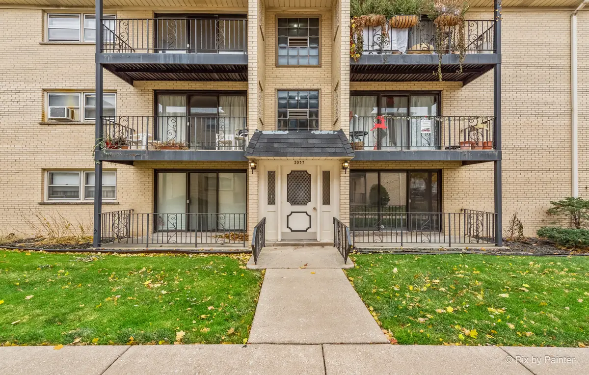 2037 N Harlem Avenue #1W, Chicago, IL 60707 - Image #1
