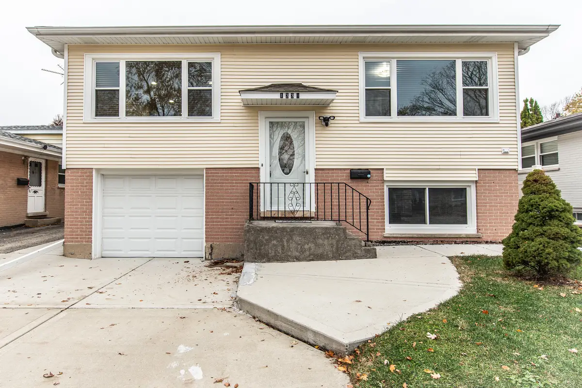 1338 S Dunton Avenue, Arlington Heights, IL 60005 - Image #1