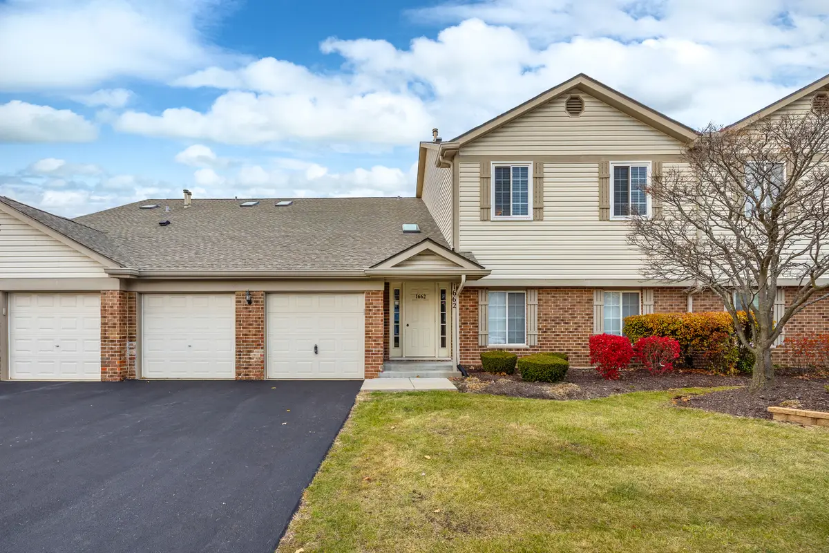 1662 Commodore Court #4, Schaumburg, IL 60193 - Image #1