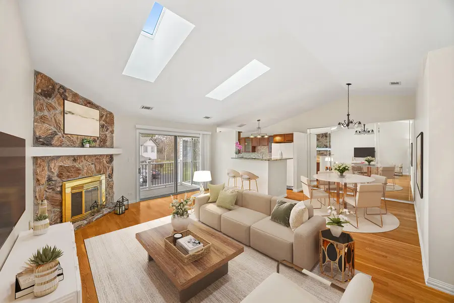 1662 Commodore Court #4, Schaumburg, IL 60193 - Image #2