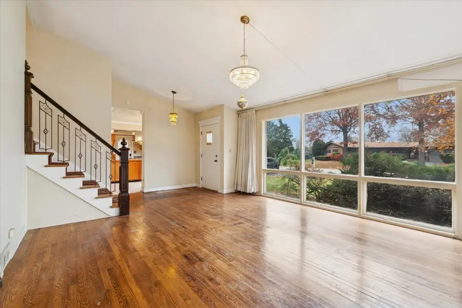 5440 S Edgewood Avenue, La Grange Highlands, IL 60525 - Image #3