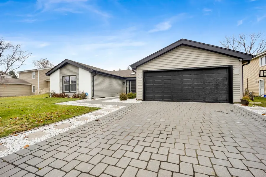 1941 Glenrock Lane, Glendale Heights, IL 60139 - Image #2