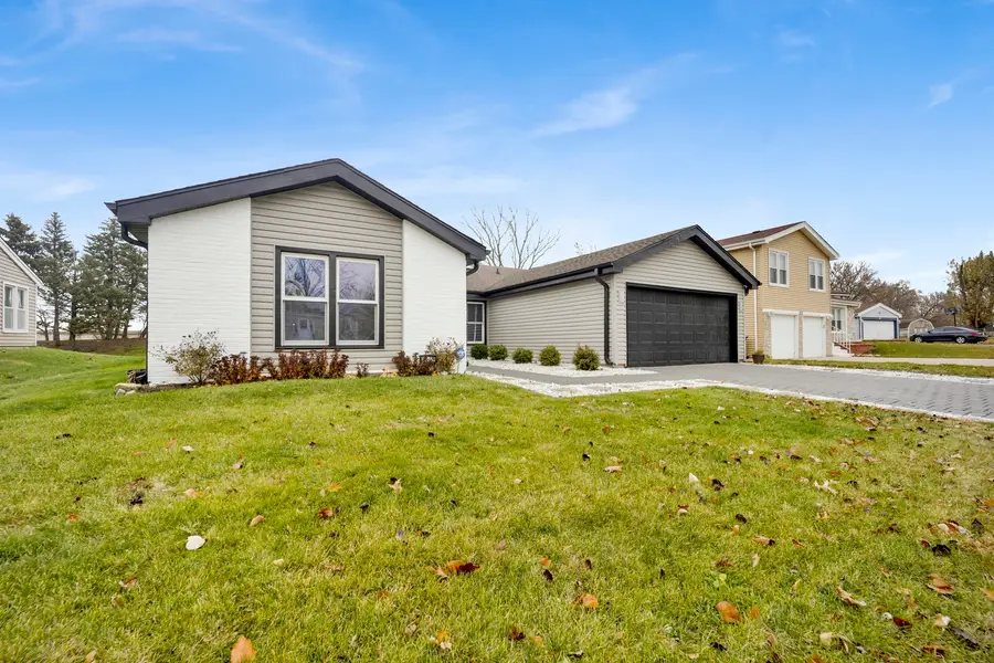 1941 Glenrock Lane, Glendale Heights, IL 60139 - Image #3