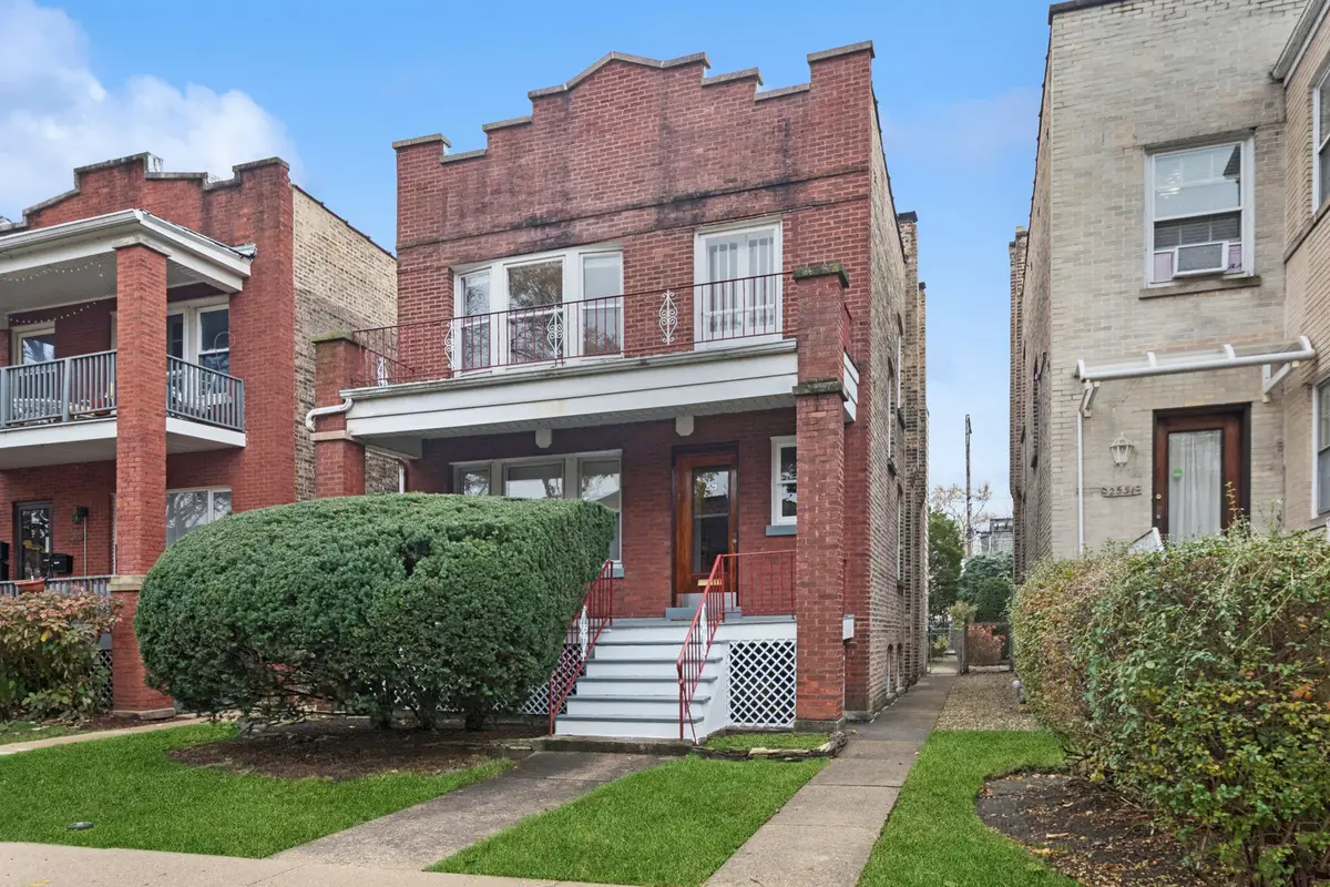 2529 W Hutchinson Street, Chicago, IL 60618 - Image #1
