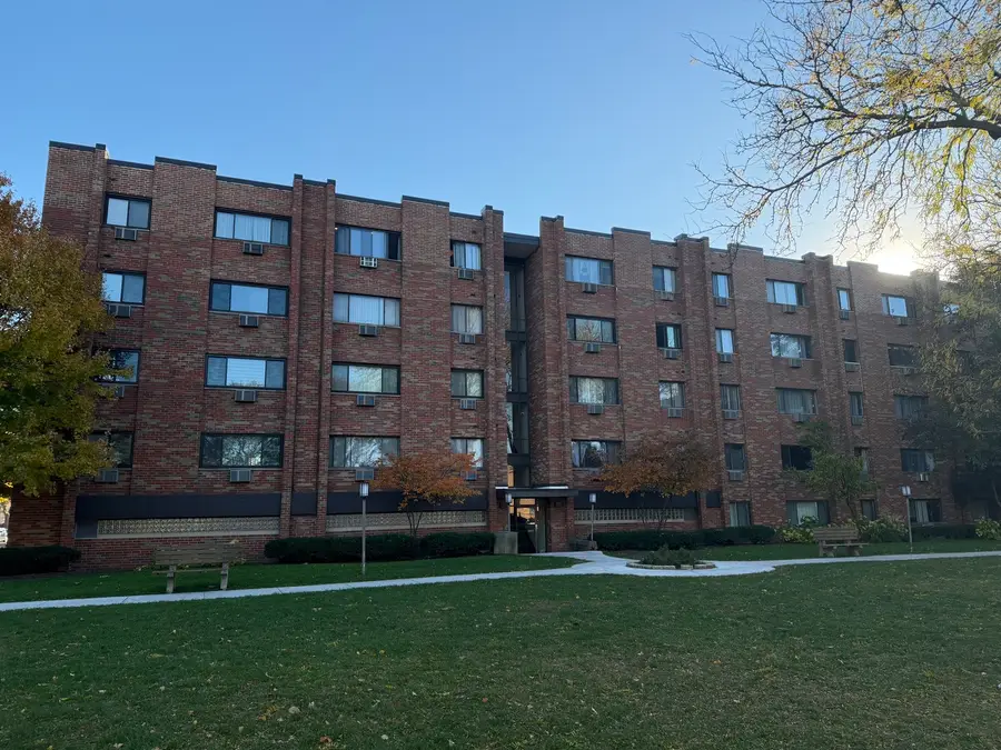 5310 N Chester Avenue #519, Chicago, IL 60656 - Image #2