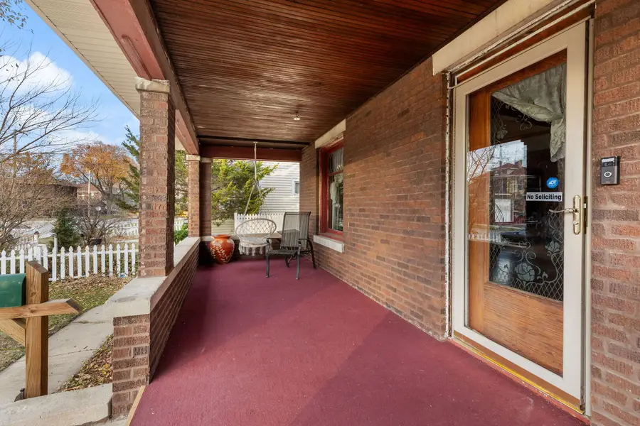 610 Watson Street, Aurora, IL 60505 - Image #3